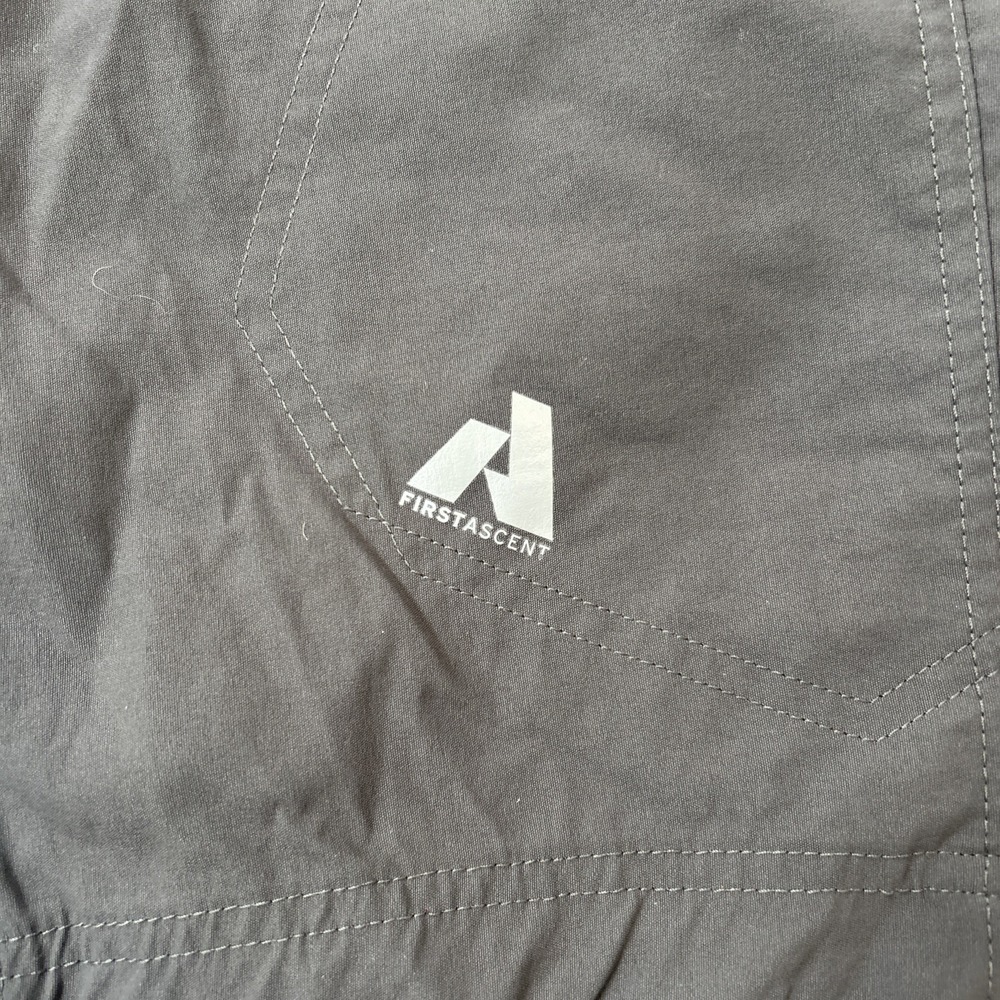 Eddie Bauer First Ascent Shorts Men's Size 30 Gray Cargo - Picture 3 of 11